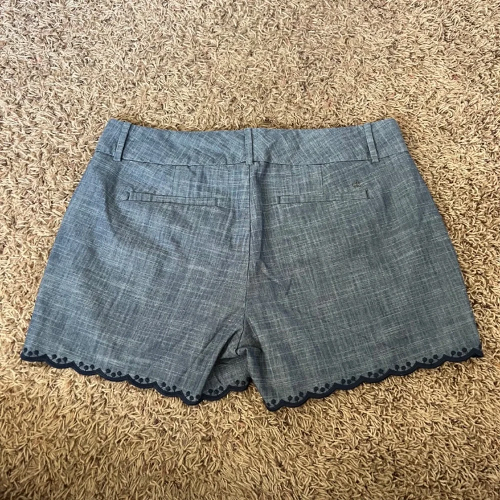 Calvin Klein Blue Scalloped Eyelet Hem Shorts | Cotton Stretch | Size 8